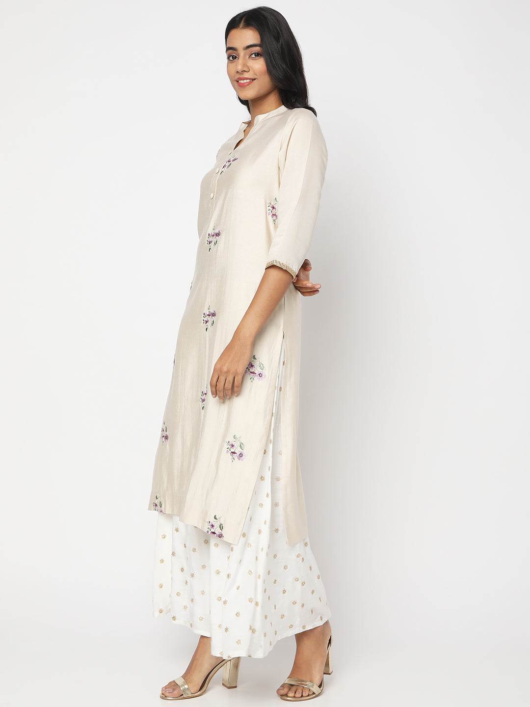Women's Off White Gadwal Embroidered Kurta