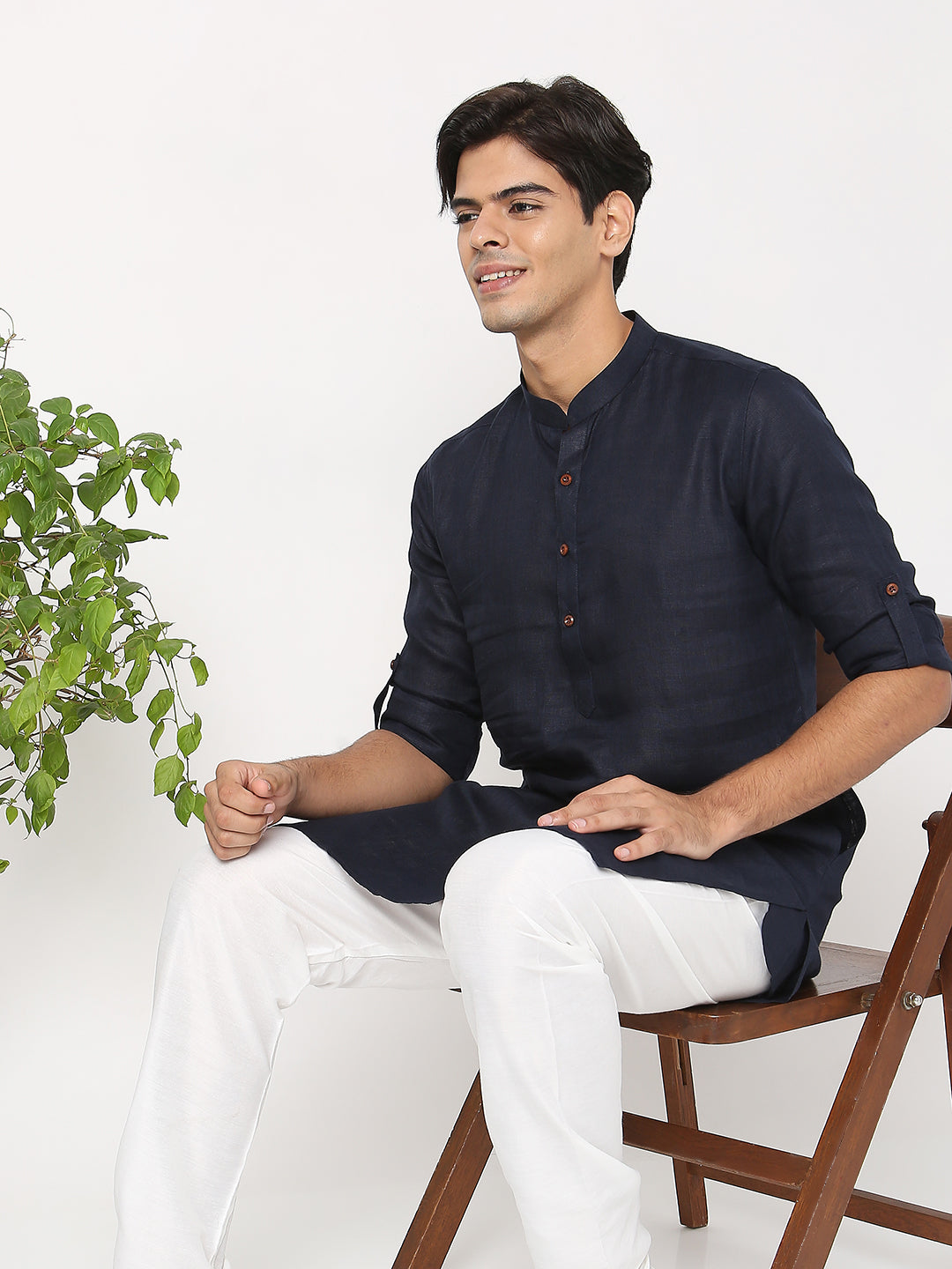 Matchles Men's Navy Blue Linen Solid Kurta