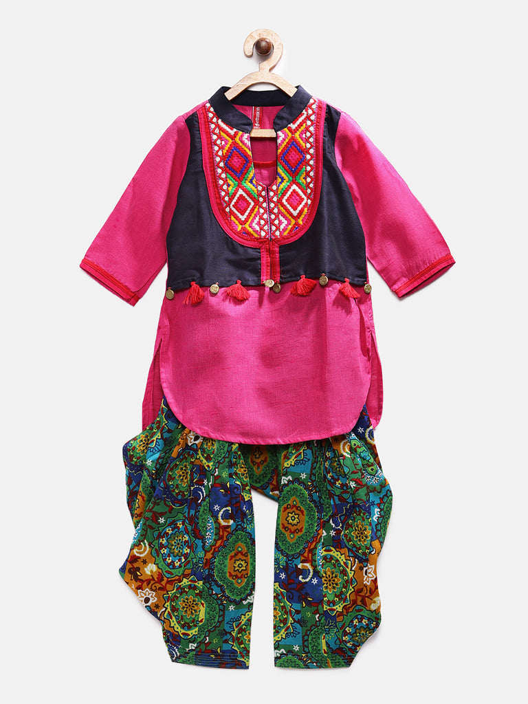 Kids Girls Straight Three-Fourth Pink Skd