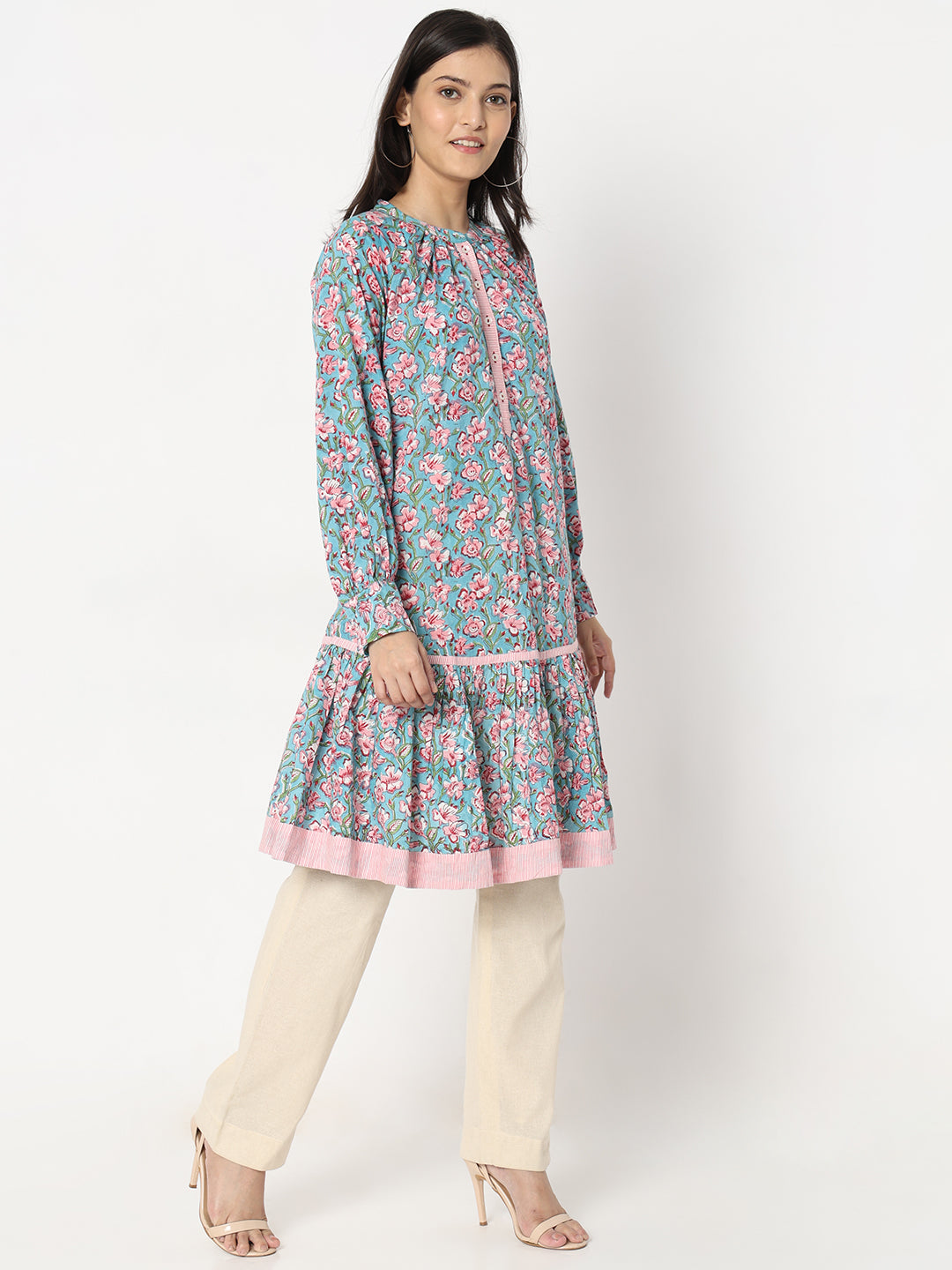 Aseesa Flare Fit Floral Kurta
