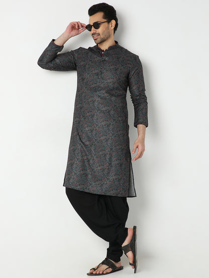 Regular Fit Solid Mid Rise Pants