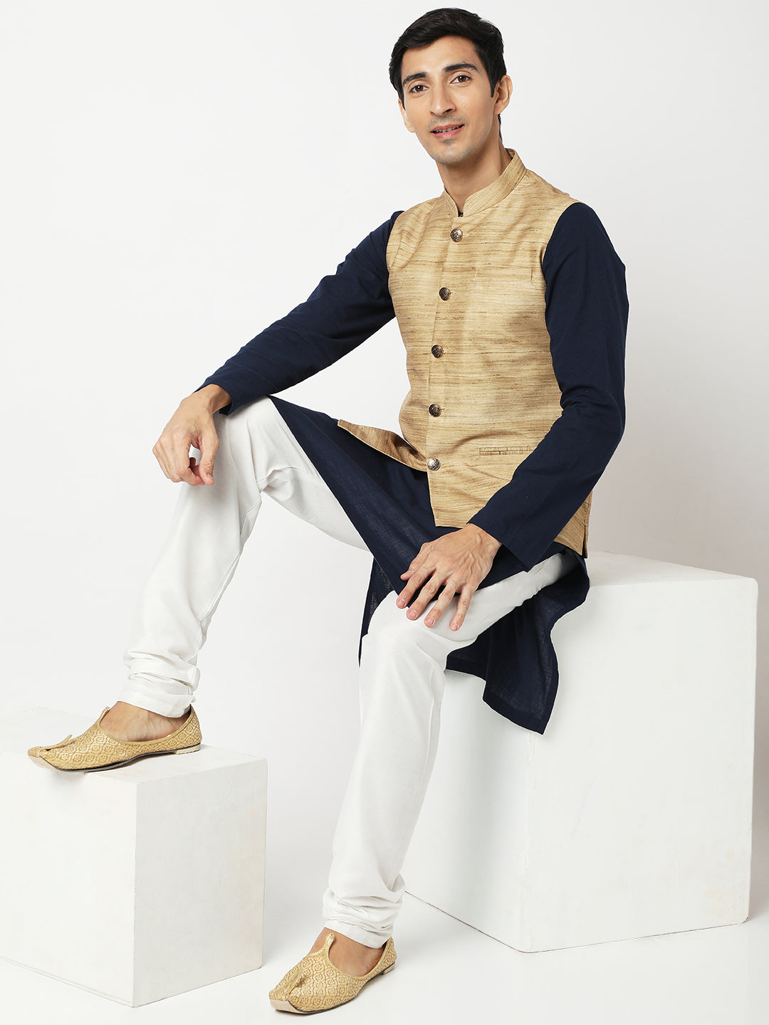 Men's Gold Polyester Solid Jackets