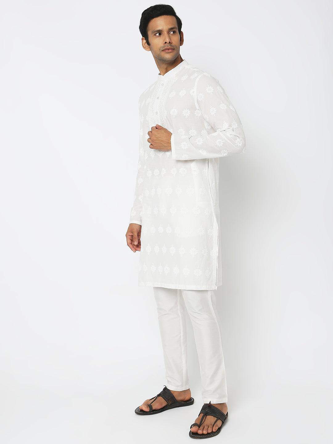 Regular Fit Embroidered Kurta