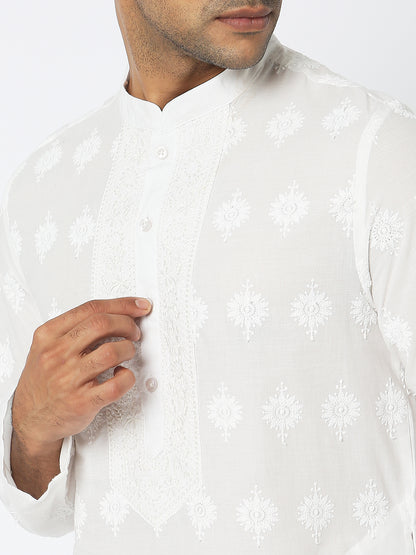 Regular Fit Embroidered Kurta