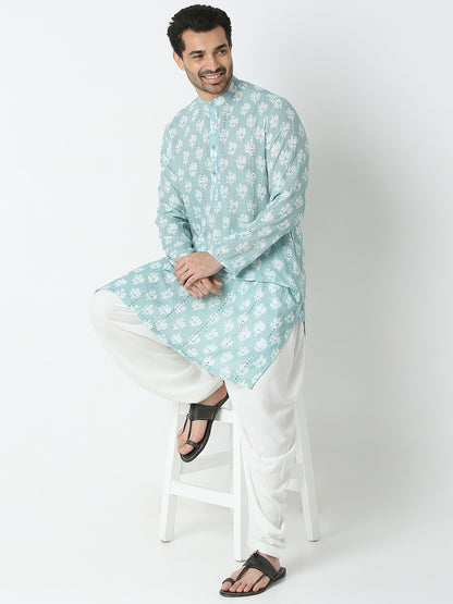 Regular Fit Embroidered Kurta