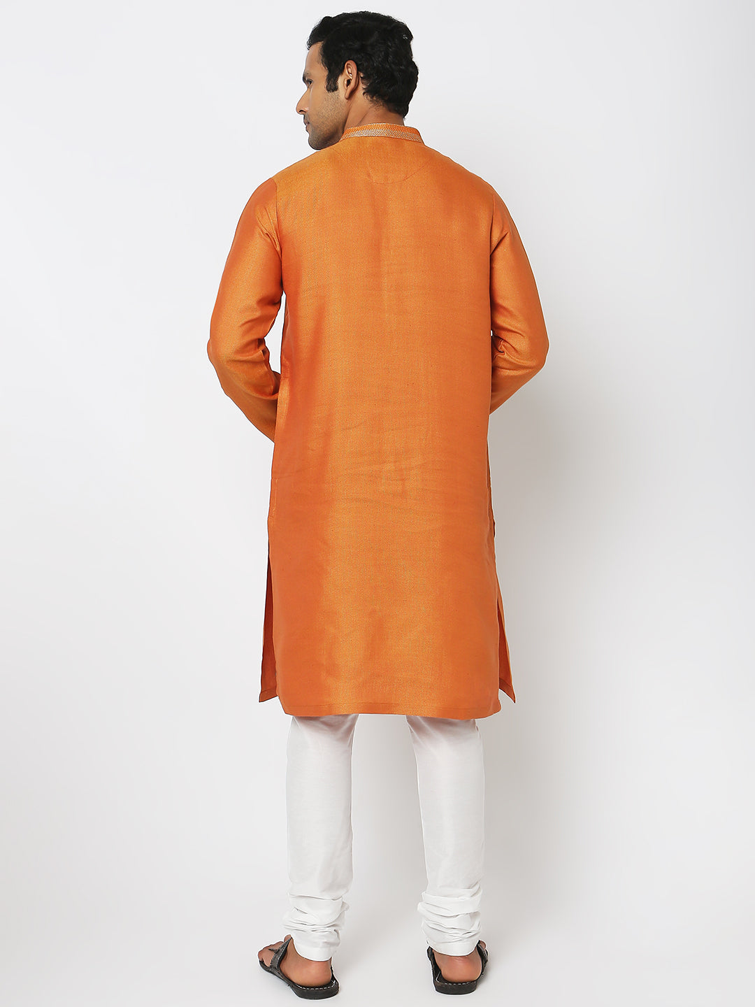 Regular Fit Embroidered Kurta