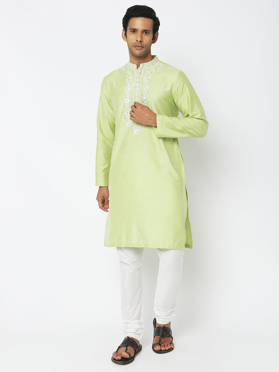 Regular Fit Embroidered Kurta