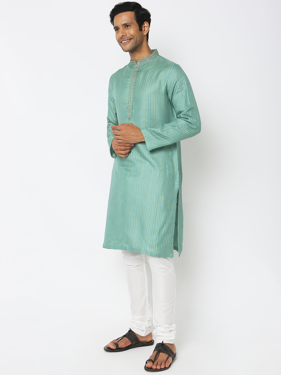 Regular Fit Embroidered Kurta