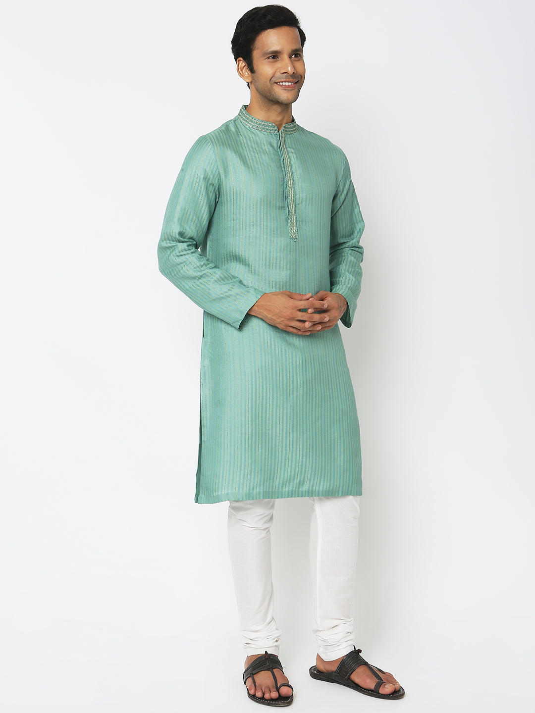Regular Fit Embroidered Kurta