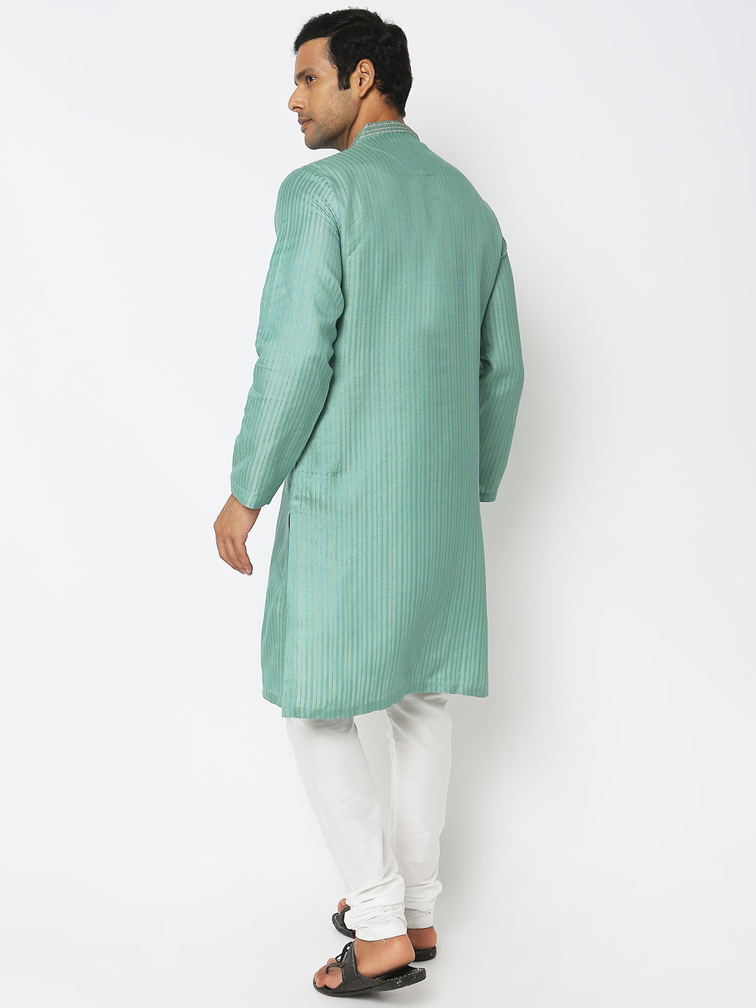Regular Fit Embroidered Kurta