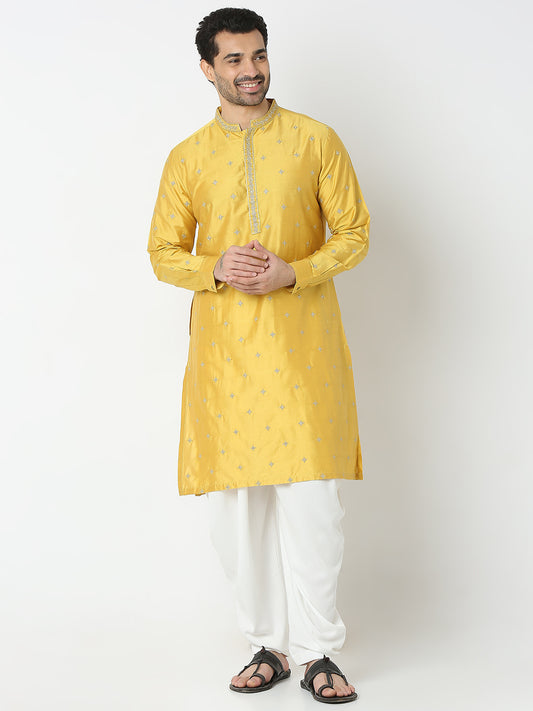 Regular Fit Embroidered Kurta