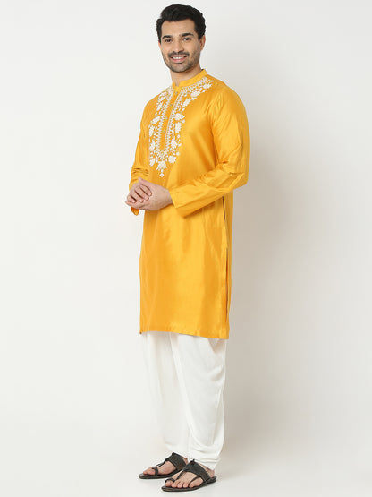 Regular Fit Embroidered Kurta
