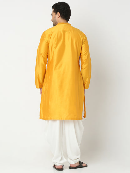Regular Fit Embroidered Kurta
