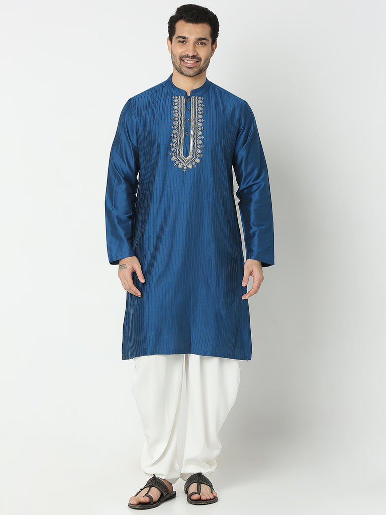 Regular Fit Embroidered Kurta