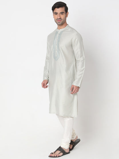 Regular Fit Embroidered Kurta