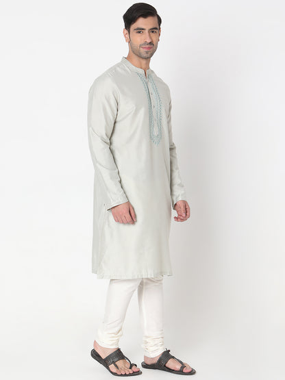 Regular Fit Embroidered Kurta