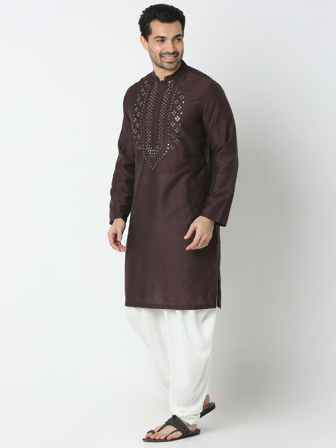 Regular Fit Embellished Kurta