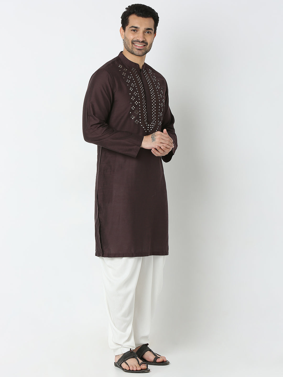 Regular Fit Embellished Kurta