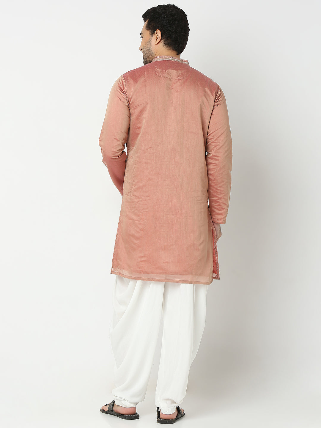 Regular Fit Embroidered Kurta
