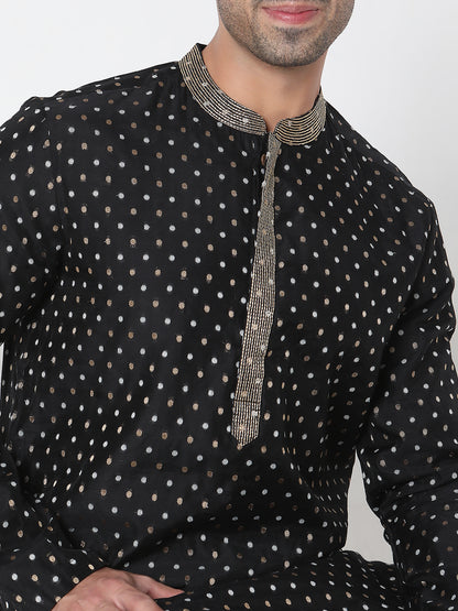 Regular Fit Jacquard Kurta