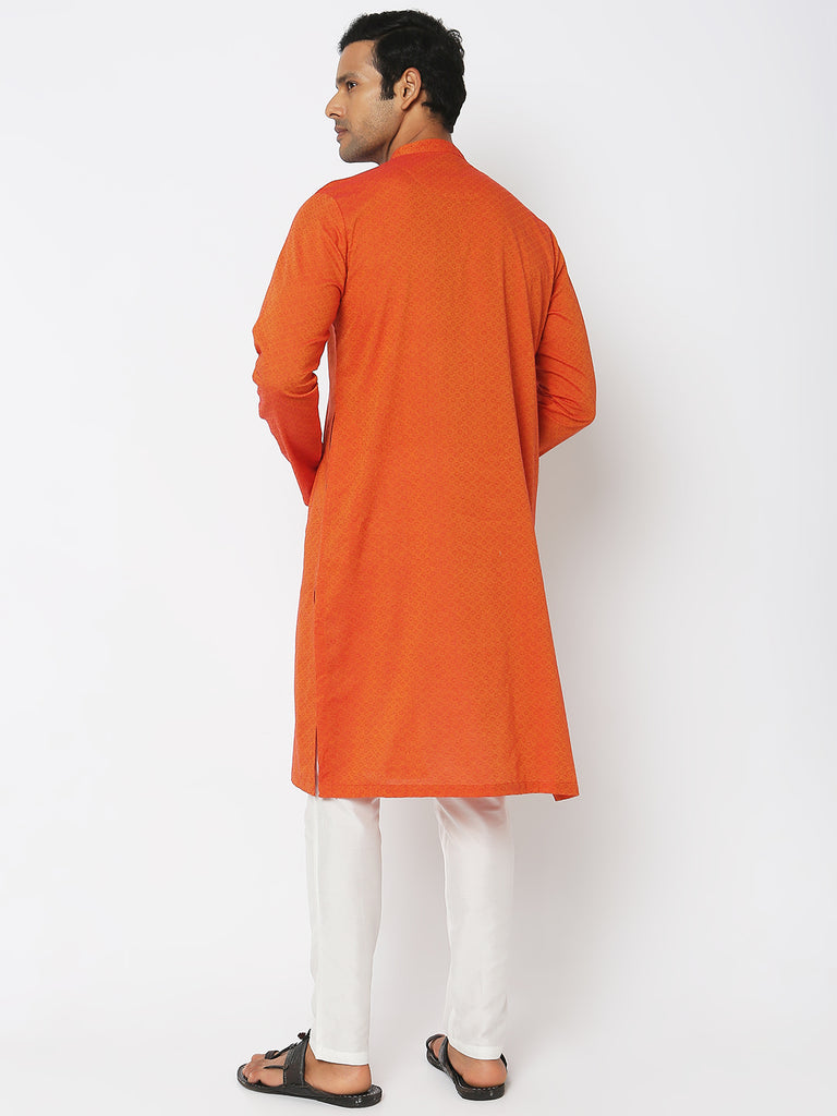 Regular Fit Embroidered Kurta