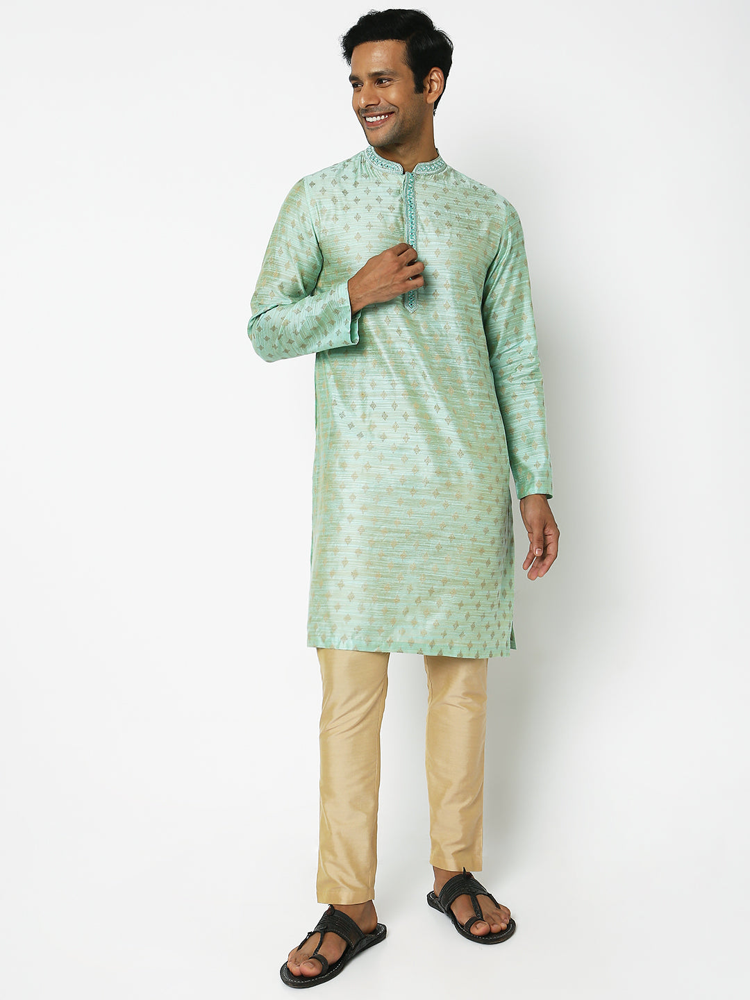 Regular Fit Embroidered Kurta