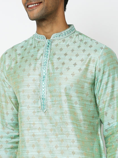 Regular Fit Embroidered Kurta