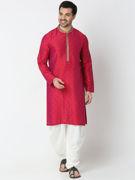Regular Fit Embroidered Kurta