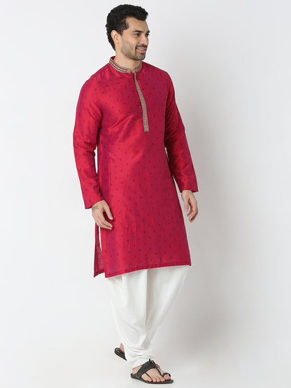 Regular Fit Embroidered Kurta