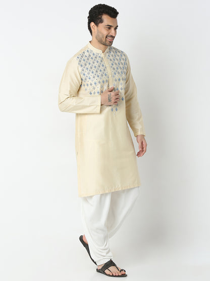 Regular Fit Embroidered Kurta