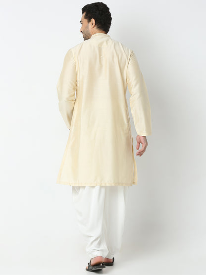 Regular Fit Embroidered Kurta