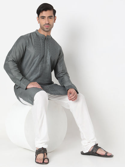 Regular Fit Embellished Kurta