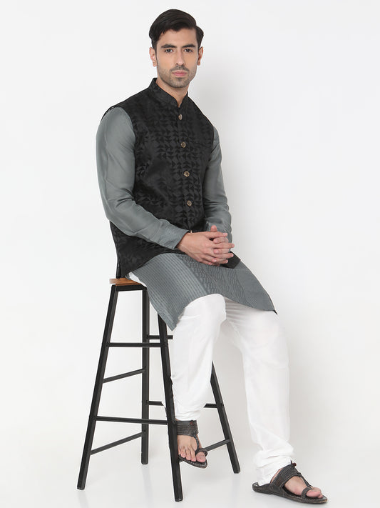Regular Fit Solid Ethnic Jackets