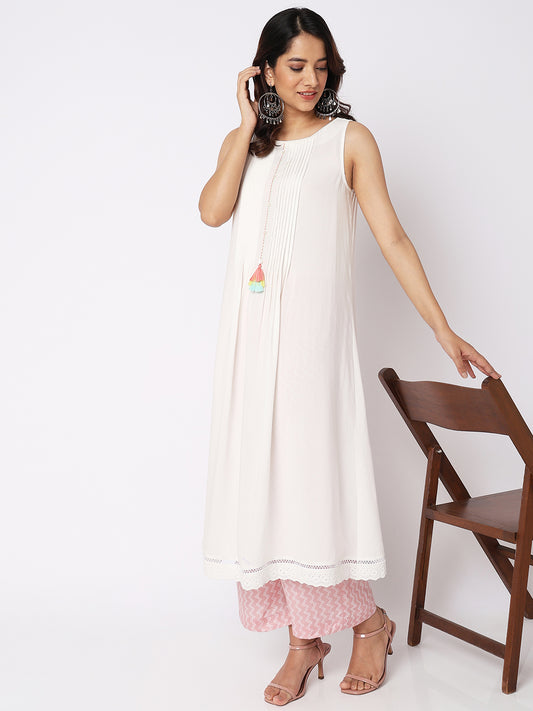 Nylangan Women Wearing Dusty Pink Viscose Printed Palazzo