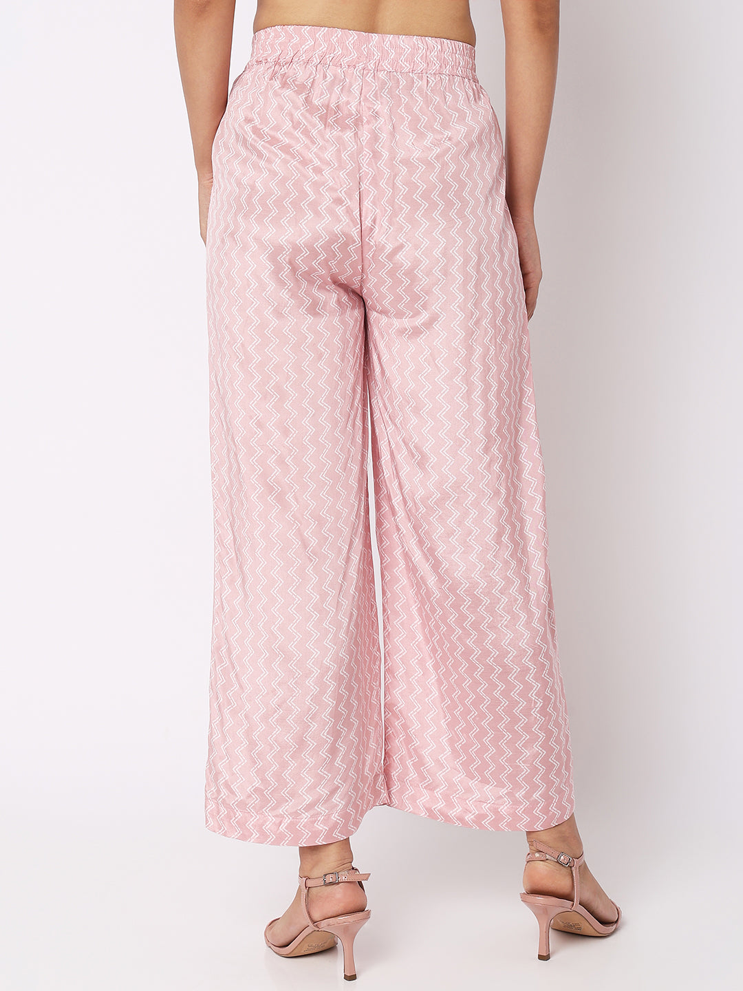 Nylangan Women Wearing Dusty Pink Viscose Printed Palazzo