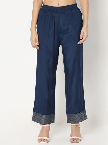 Straight Fit Solid Mid Rise Pants