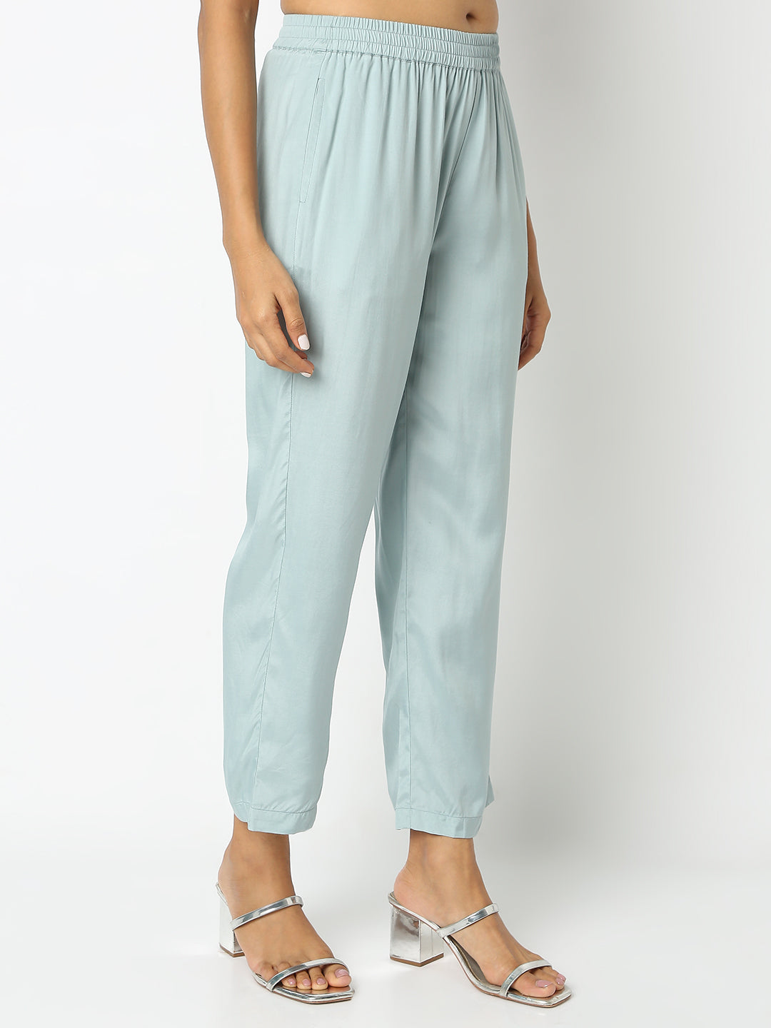 Regular Fit Solid Mid Rise Pants