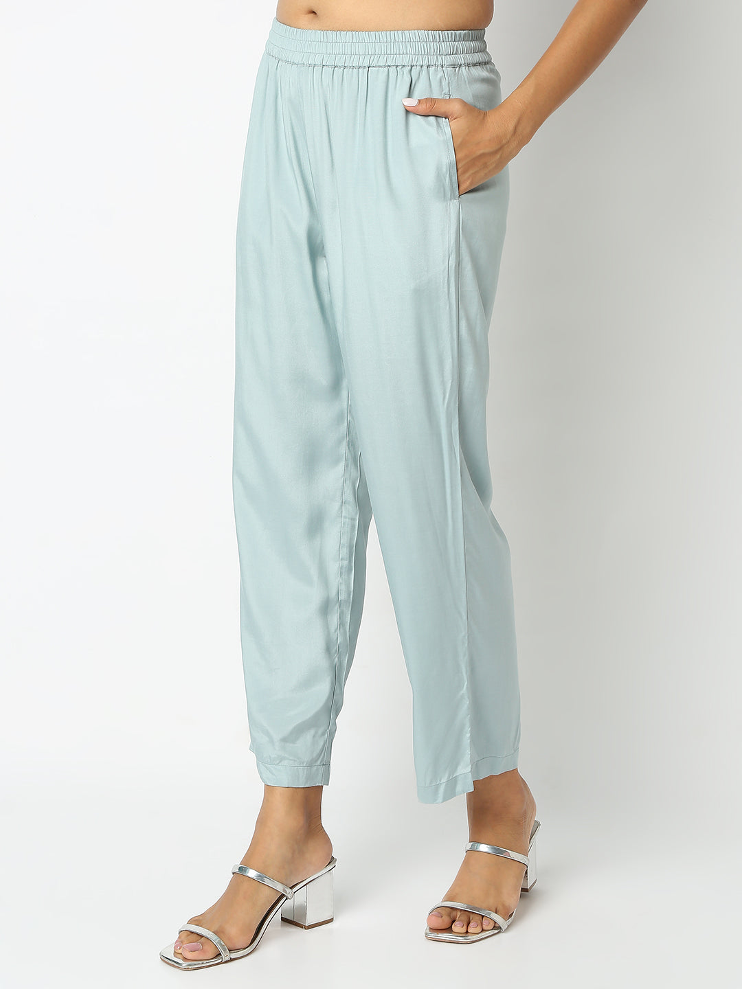Regular Fit Solid Mid Rise Pants