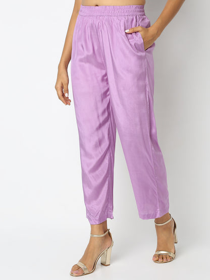 Regular Fit Solid Mid Rise Pants