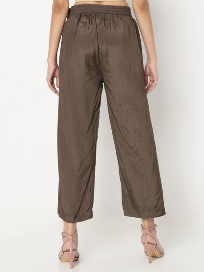 Straight Fit Solid Mid Rise Pants