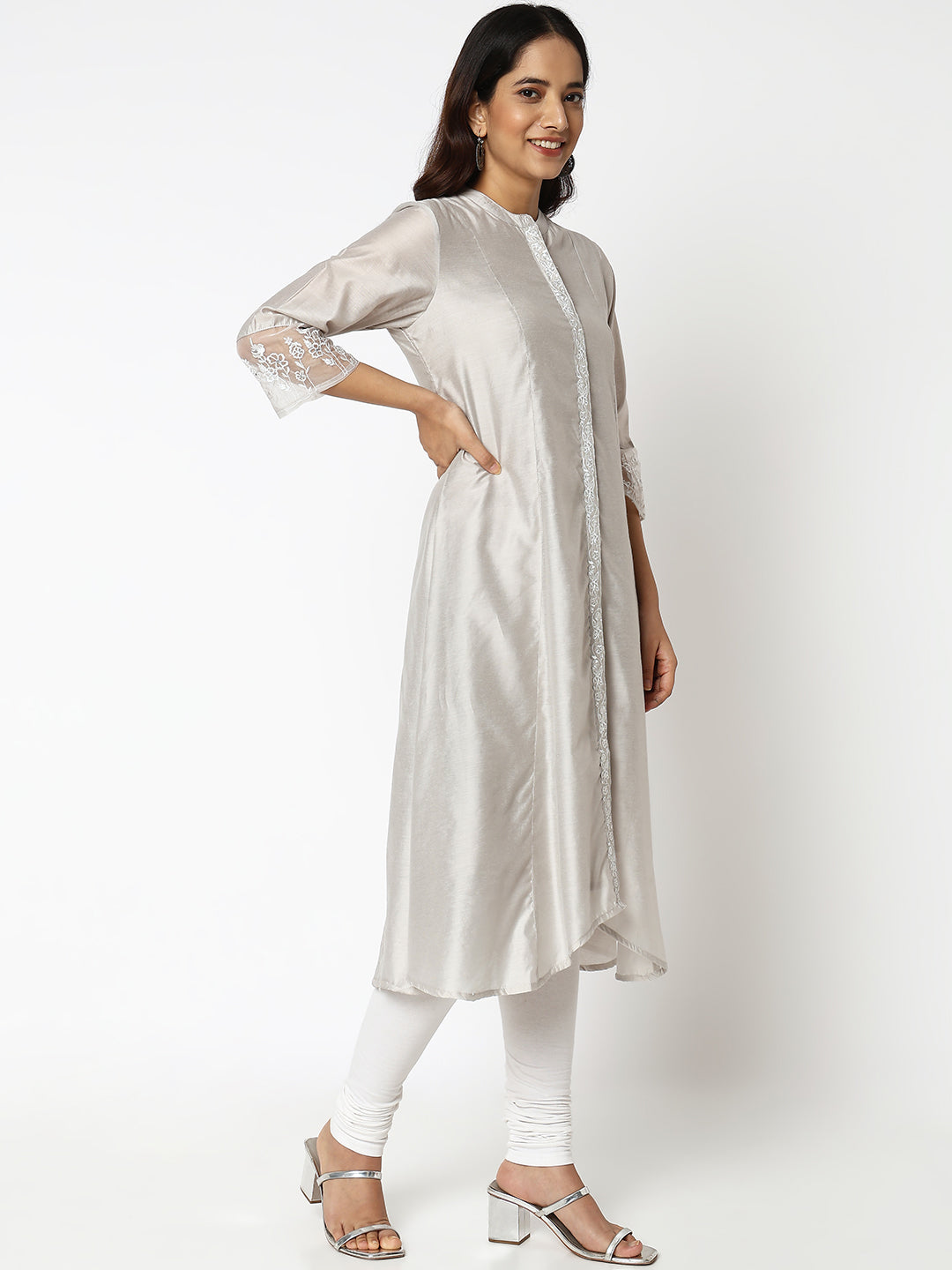 Women Wearing Straight Fit Embroidered Kurta