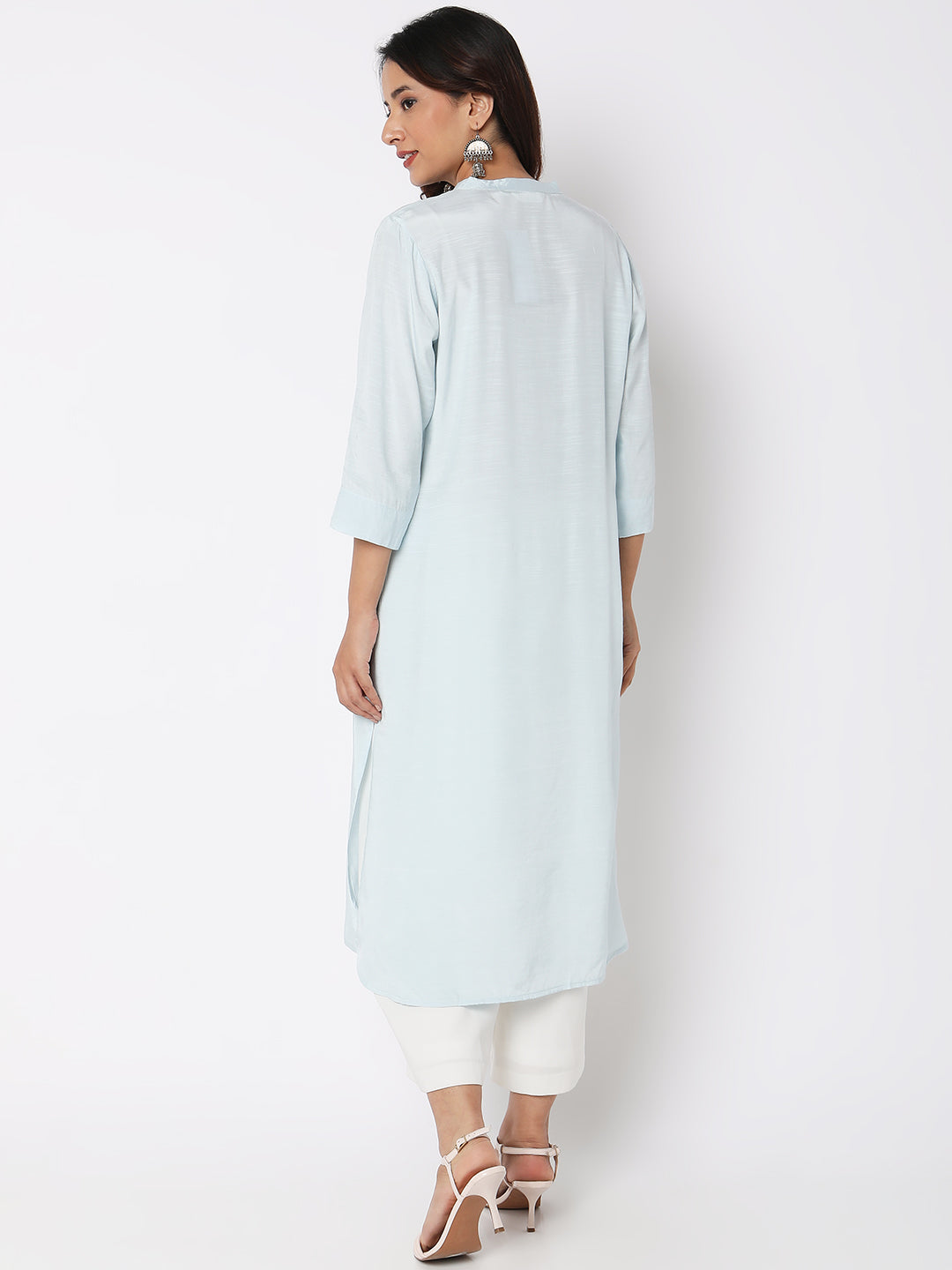 Nylangan Women Wearing Blue Viscose Embroidered Kurta