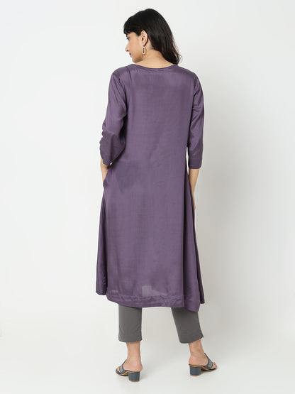 Nylangan Straight Fit Embroidered Kurta