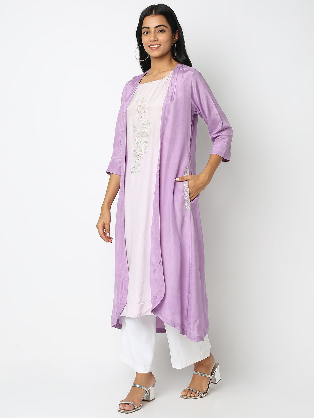 Regular Fit Embroidered Kurta
