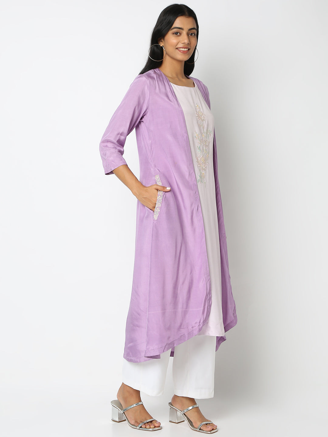 Regular Fit Embroidered Kurta