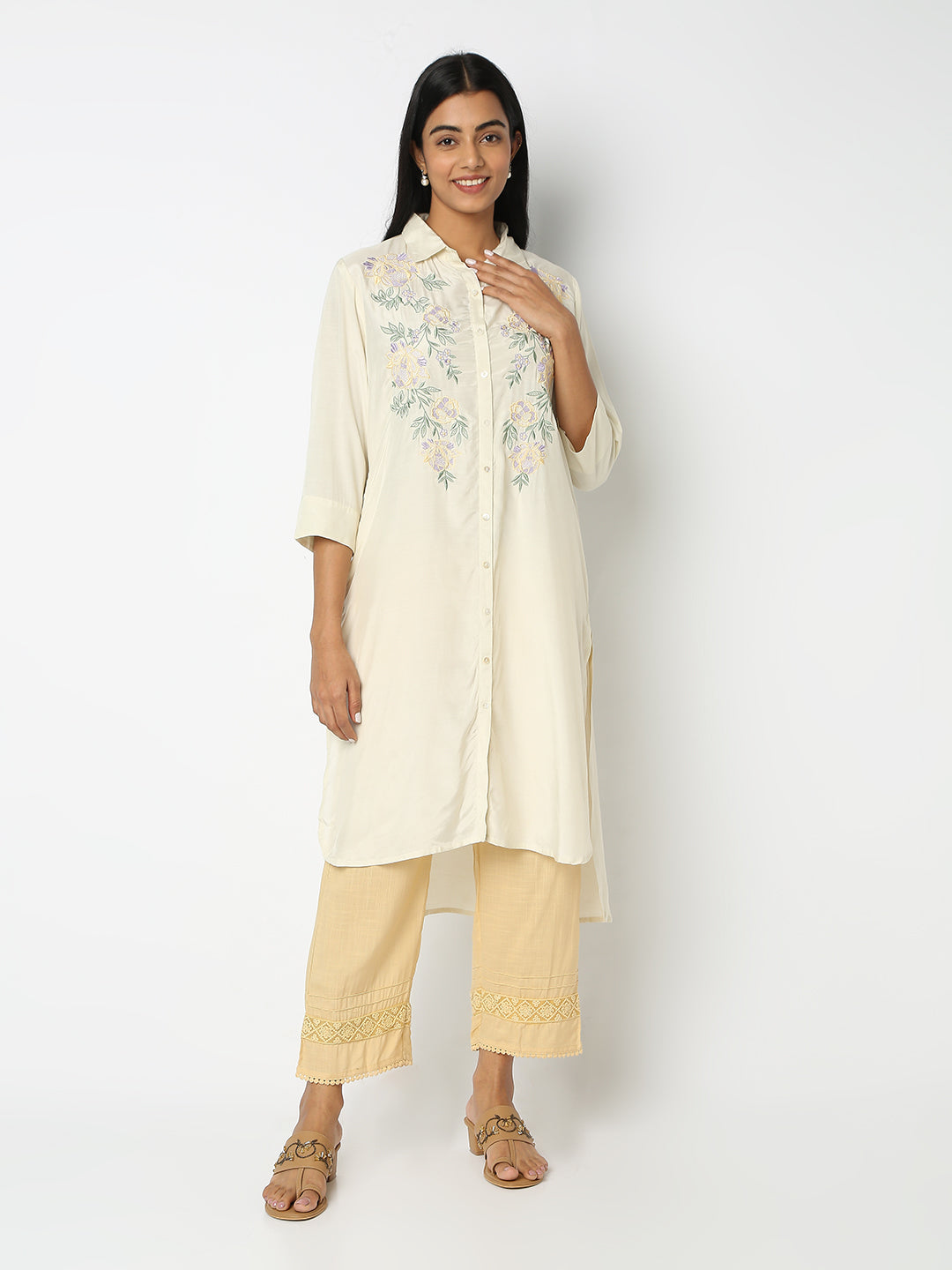 Regular Fit Embroidered Kurta