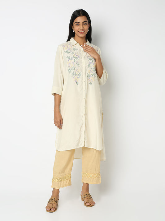 Regular Fit Embroidered Kurta
