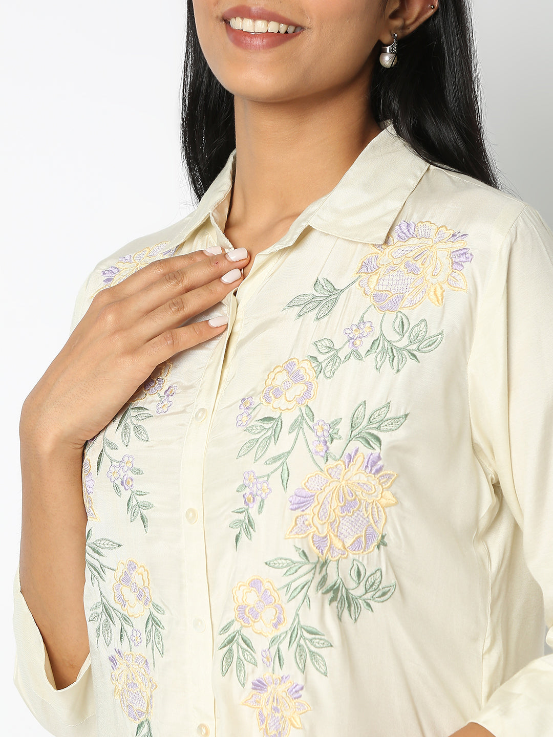 Regular Fit Embroidered Kurta