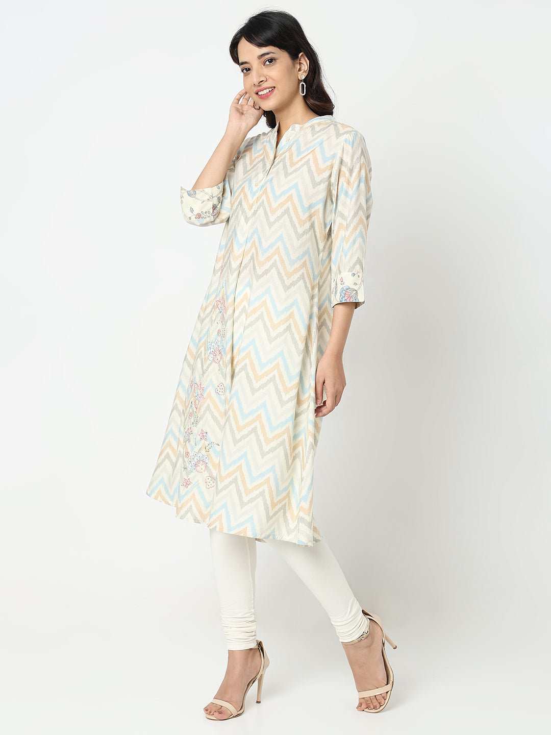 Nylangan Straight Fit Embroidered Kurta