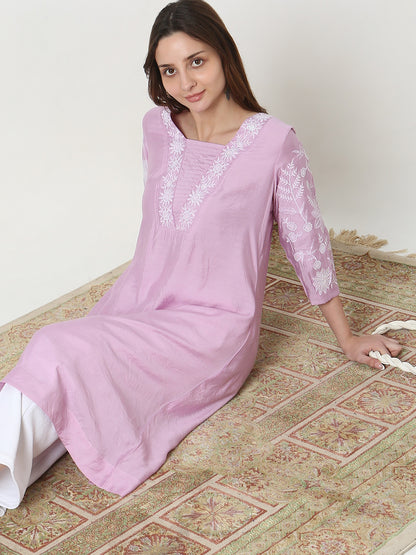 Nylangan Regular Fit Embroidered Kurta